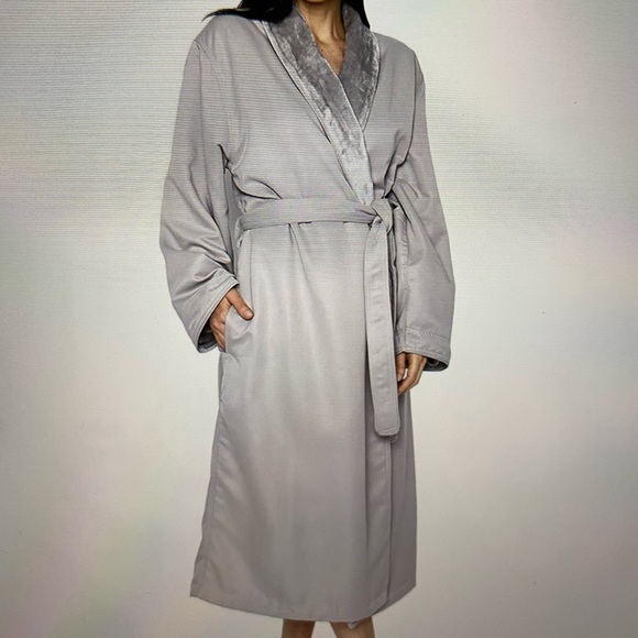 Mansfield Intimates & Sleepwear Nwot Luxurious Mansfield Lined Spa